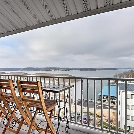 Idyllic Lakeside Getaway 1 Mi To Shops And Dining